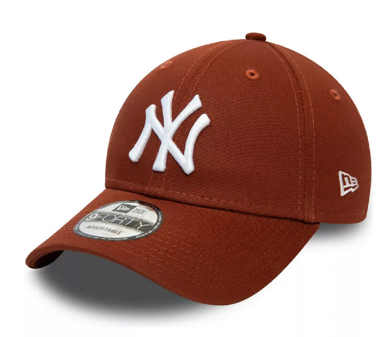 New Era Essential 9Forty Yankees Cap -Brown