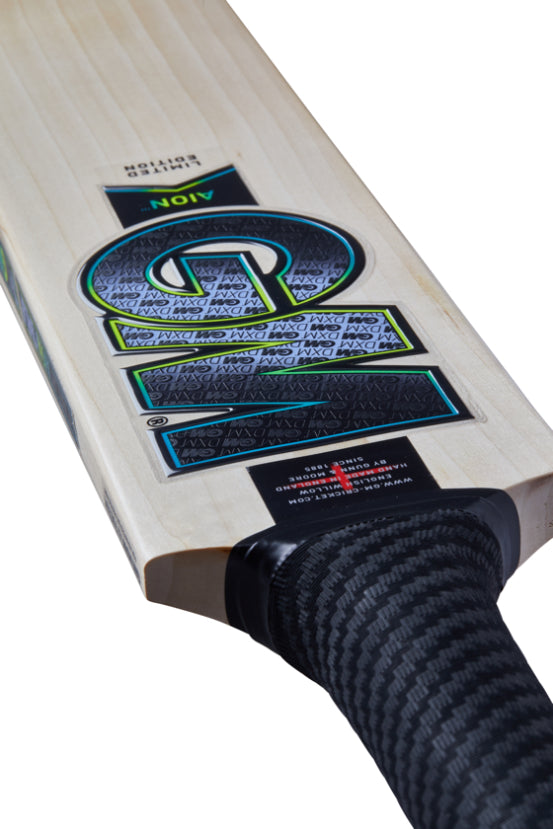 GM Aion 606 EW Cricket Bat - Short Handle