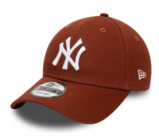 New Era Essential 9Forty Yankees Cap -Brown